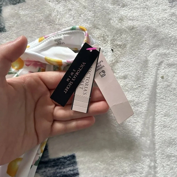 Victorias Secret Swim Bikini Bottom White Floral & Lemon Side Cheeky Medium M - Picture 3 of 6